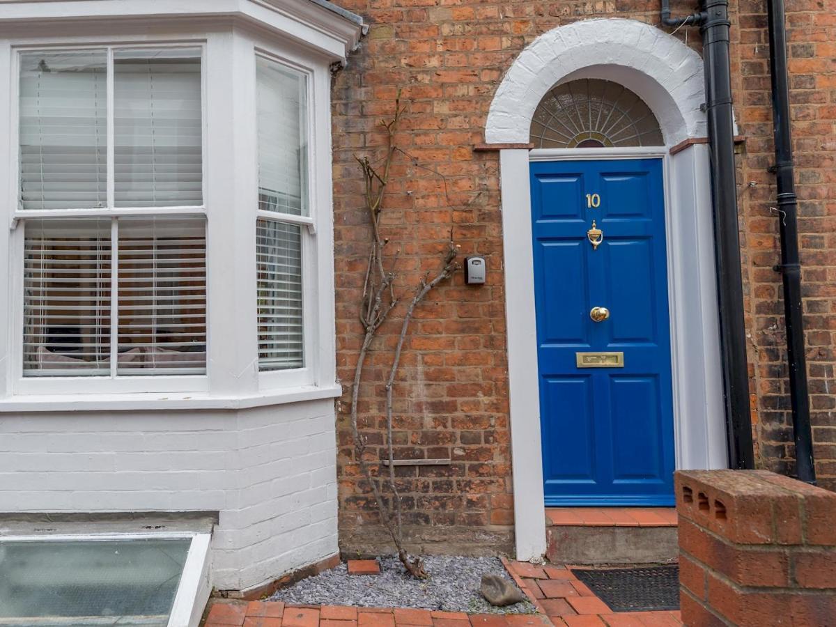 Pass The Keys 3 Storey Townhouse Shrewsbury Eksteriør billede